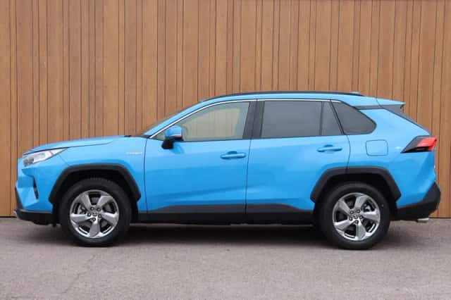 Toyota RAV4 (2021) thumbnail 3