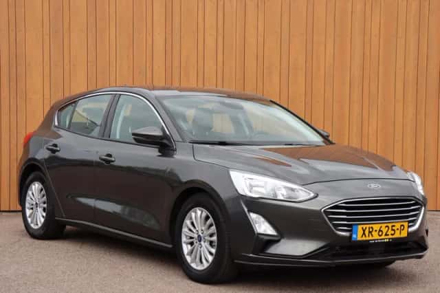 Ford Focus (2019) thumbnail 2