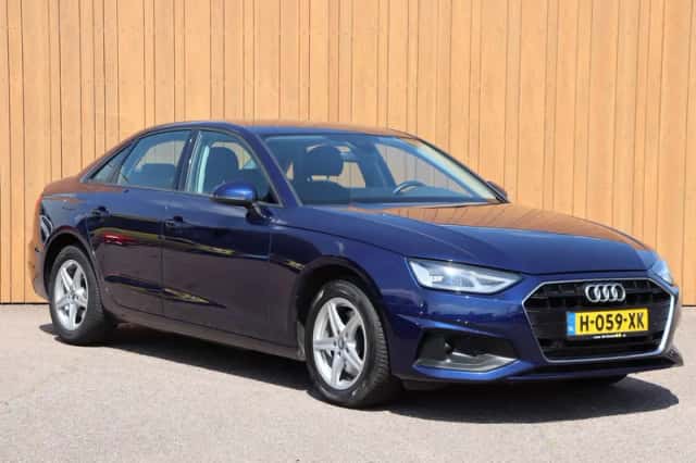Audi A4 (2020) thumbnail 2