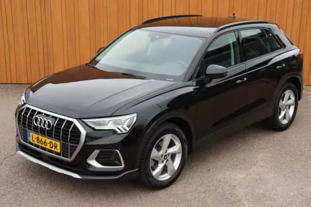 Audi Q3 (2021) thumbnail 6