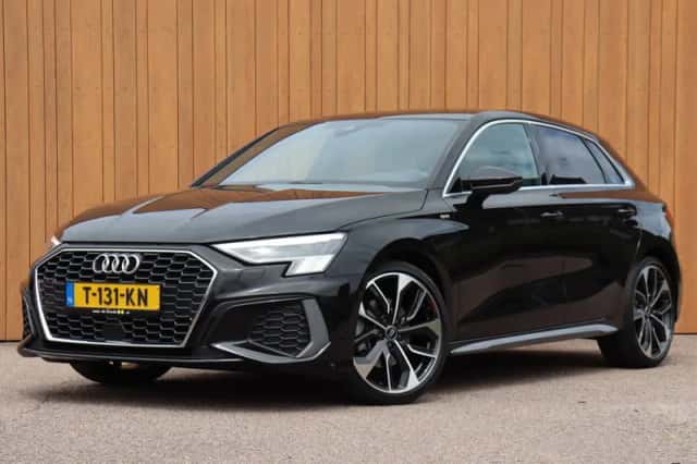 Audi A3 (2023) thumbnail 1