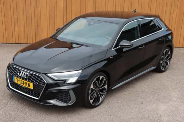 Audi A3 (2023) thumbnail 6