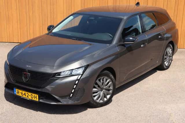Peugeot 308 (2022) thumbnail 6