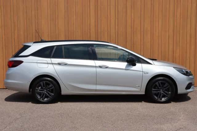 Opel Astra (2022) thumbnail 5