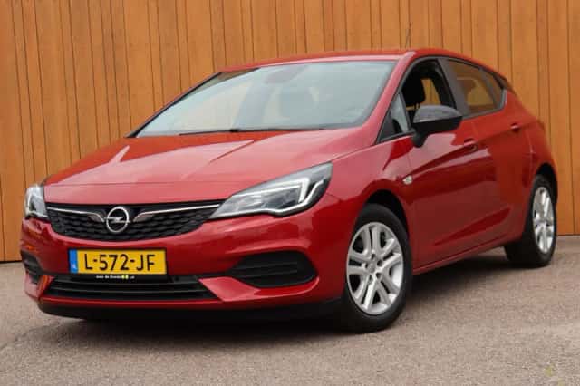 Opel Astra (2021) thumbnail 1