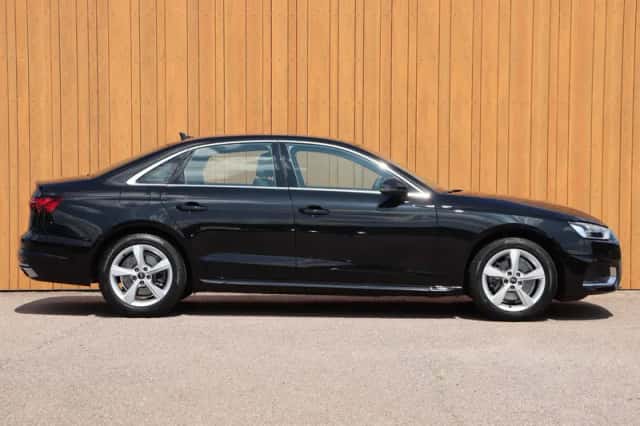 Audi A4 (2023) thumbnail 5