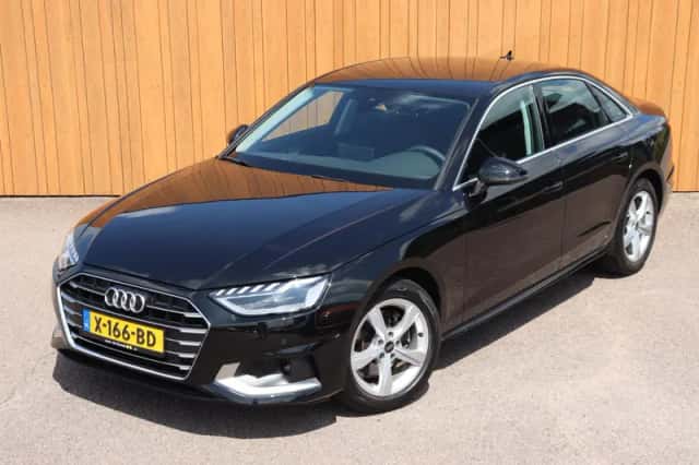 Audi A4 (2023) thumbnail 6