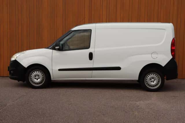 Opel Combo (2016) thumbnail 3