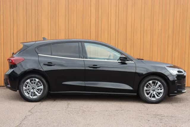 Ford Focus (2025) thumbnail 5