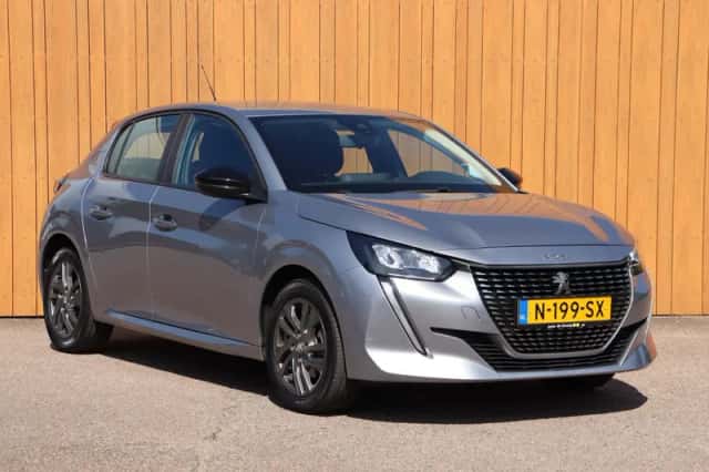 Peugeot 208 (2022) thumbnail 2