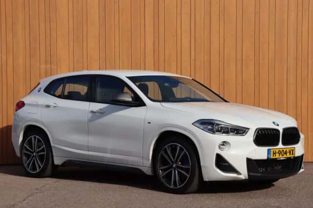 BMW X2 (2020) thumbnail 2