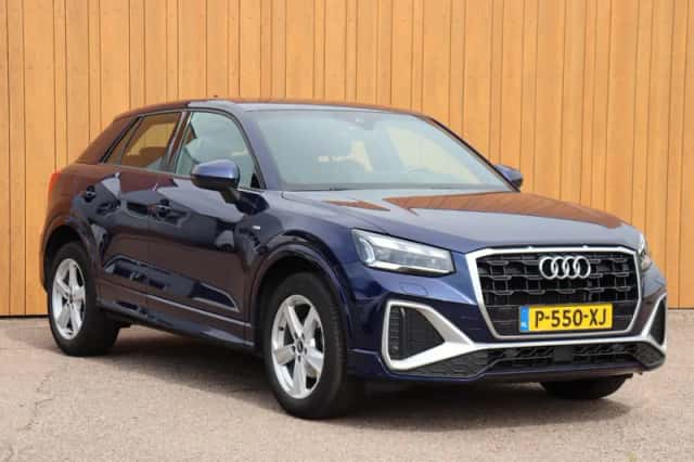 Audi Q2 (2022) thumbnail 2
