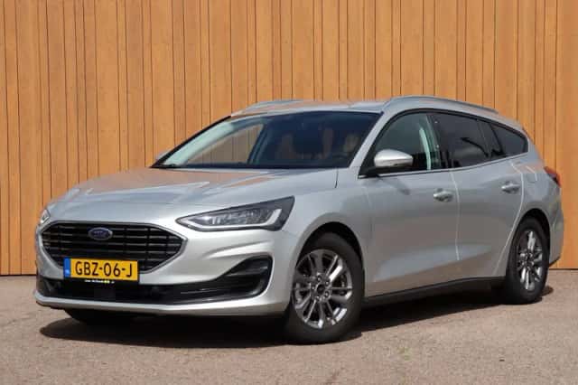 Ford Focus (2024) thumbnail 1