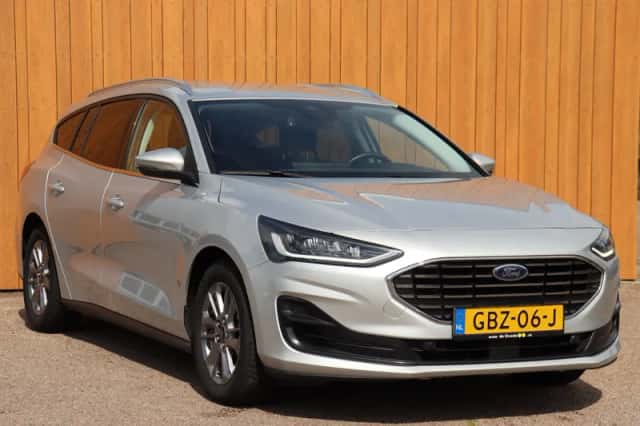 Ford Focus (2024) thumbnail 2