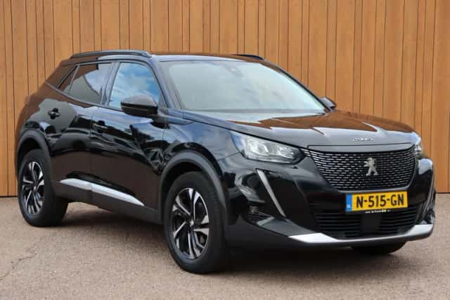 Peugeot 2008 (2021) thumbnail 2