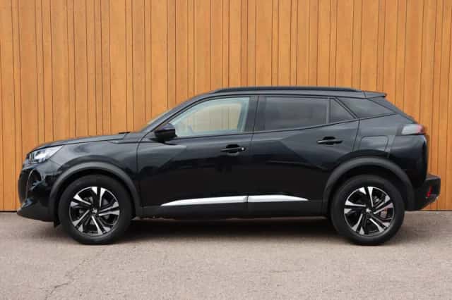 Peugeot 2008 (2021) thumbnail 3