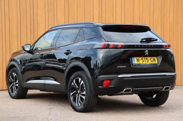 Peugeot 2008 (2021) thumbnail 4