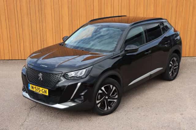 Peugeot 2008 (2021) thumbnail 6