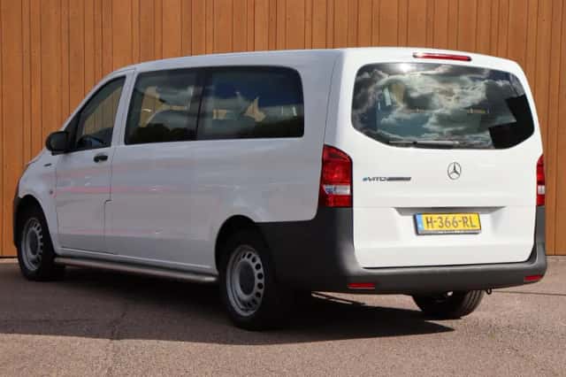 Mercedes-Benz eVito (2020) thumbnail 4