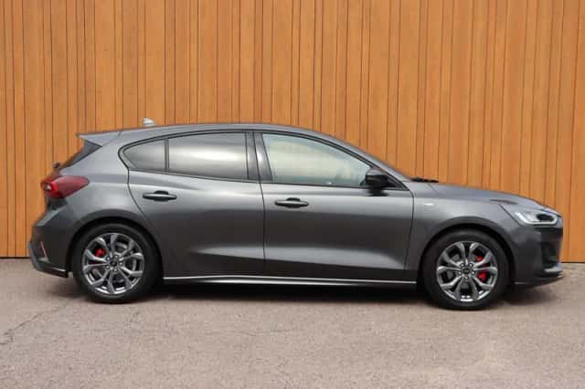 Ford Focus (2023) thumbnail 5