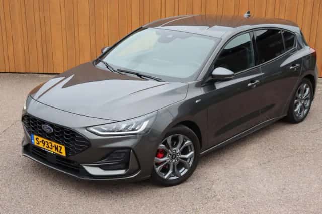 Ford Focus (2023) thumbnail 6