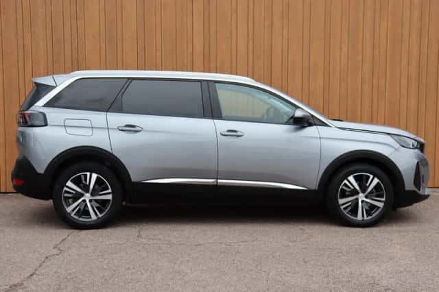 Peugeot 5008 (2021) thumbnail 5