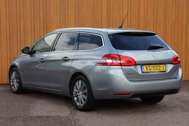 Peugeot 308 (2019) thumbnail 4