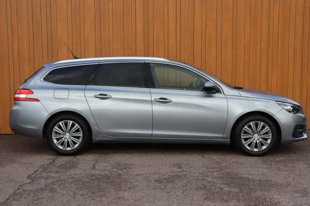 Peugeot 308 (2019) thumbnail 5