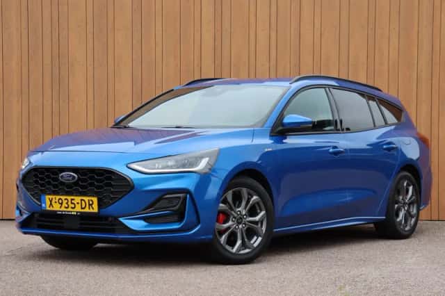 Ford Focus (2023) thumbnail 1