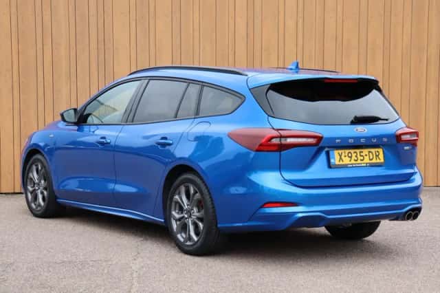 Ford Focus (2023) thumbnail 4