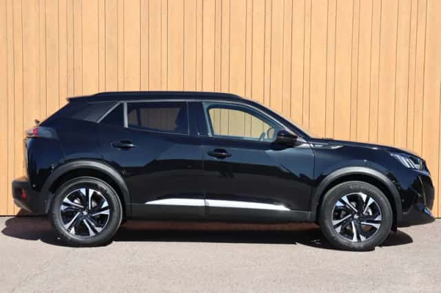 Peugeot 2008 (2021) thumbnail 5
