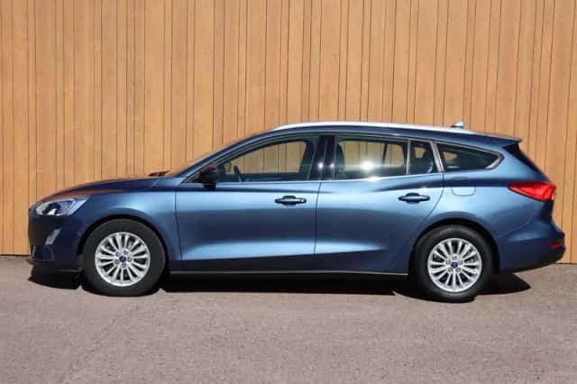 Ford Focus (2019) thumbnail 3