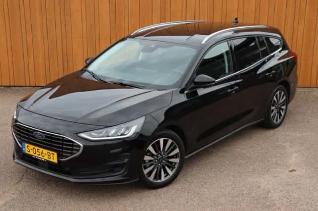 Ford Focus (2022) thumbnail 6
