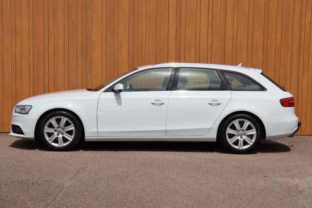 Audi A4 (2014) thumbnail 3