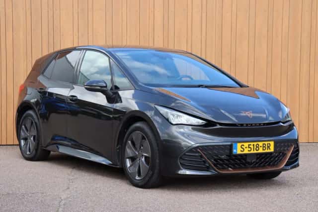 CUPRA Born (2022) thumbnail 2