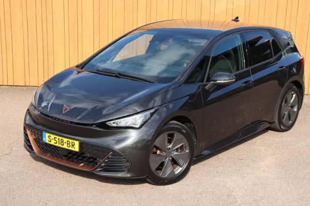 CUPRA Born (2022) thumbnail 6