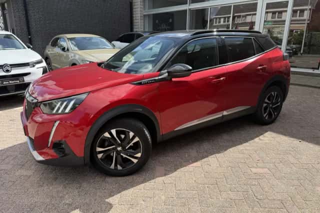 Peugeot 2008 (2020) thumbnail 2