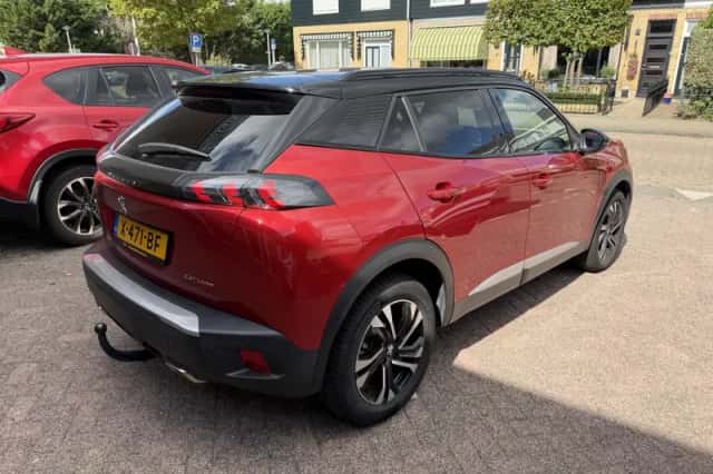 Peugeot 2008 (2020) thumbnail 5