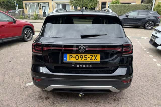 Volkswagen T-Cross (2021) thumbnail 4