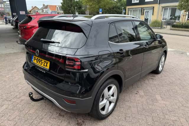 Volkswagen T-Cross (2021) thumbnail 5