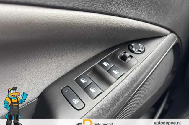 Opel Crossland (2020) thumbnail 4