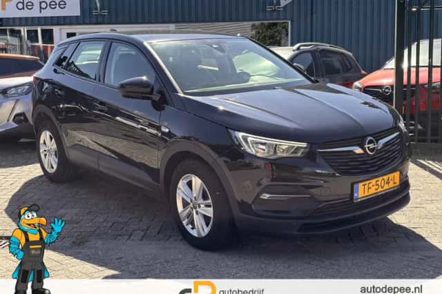 Opel Grandland (2018) thumbnail 1