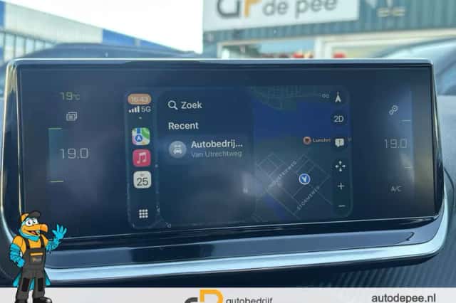 Peugeot e-208 (2020) thumbnail 5