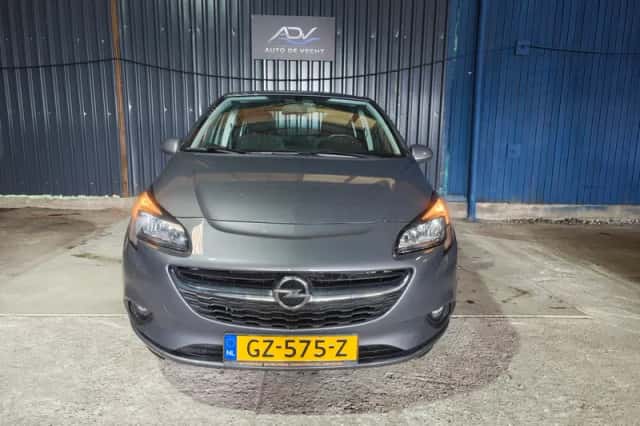 Opel Corsa (2015) thumbnail 2