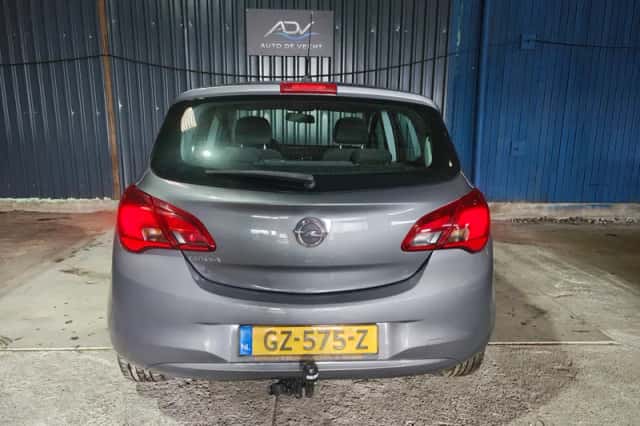 Opel Corsa (2015) thumbnail 4