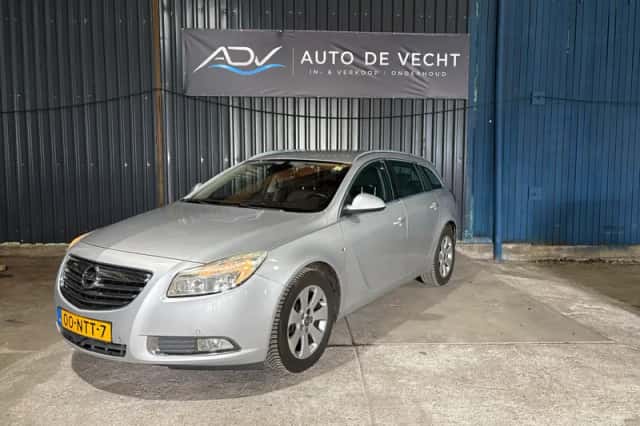 Opel Insignia (2010) thumbnail 5