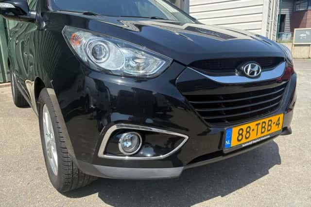 Hyundai ix35 (2012) thumbnail 2