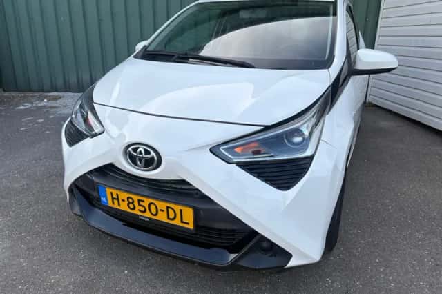 Toyota Aygo (2020) thumbnail 4