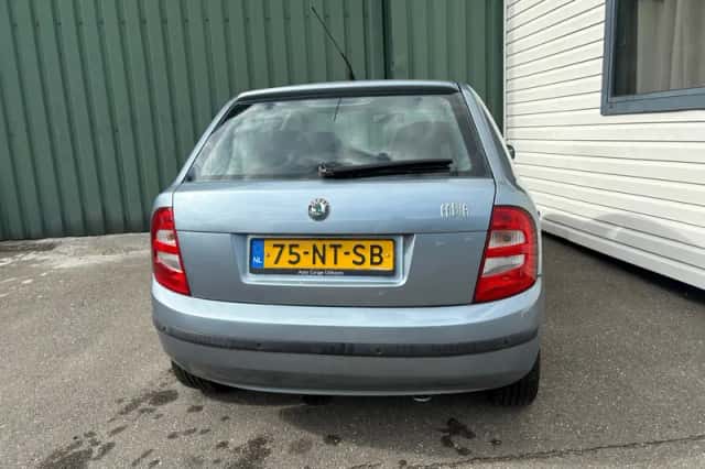 Škoda Fabia (2004) thumbnail 6
