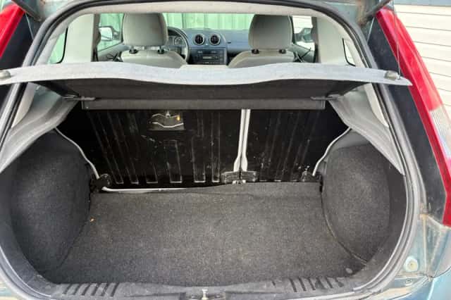 Ford Fiesta (2003) thumbnail 6